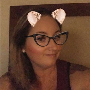 Meet your Posher, Rita